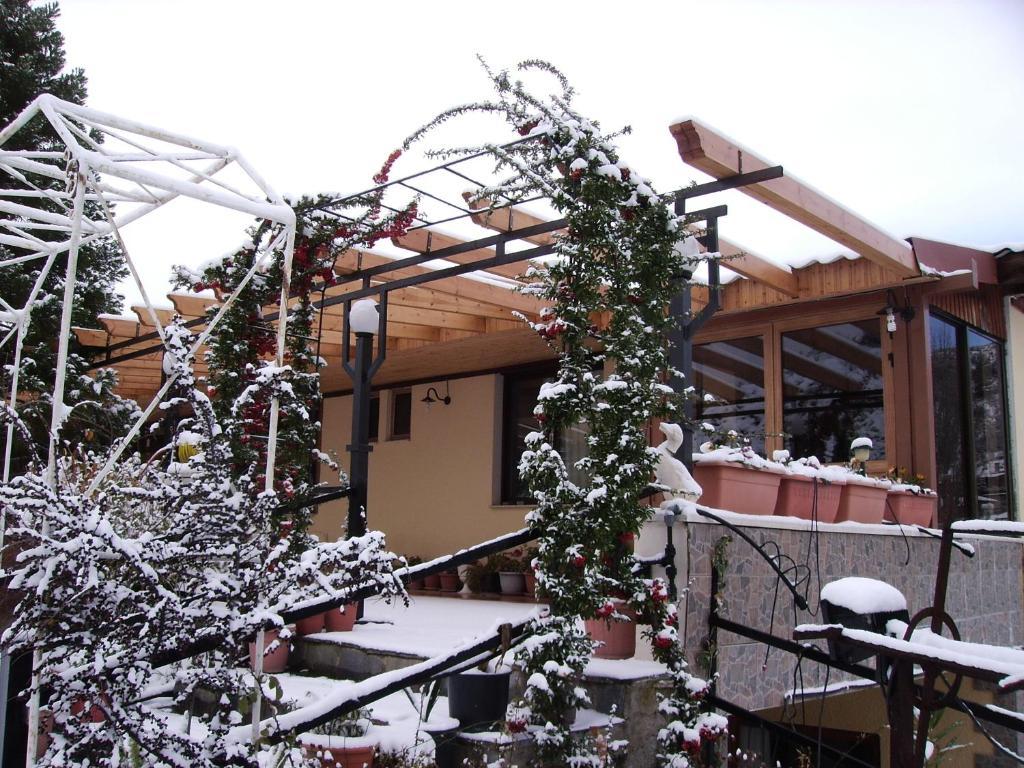 Nightingale Hotel Platres Esterno foto